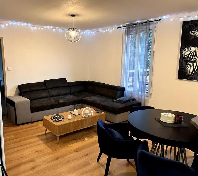 Suite Sanctuaire A Lourdes Luaran gambar